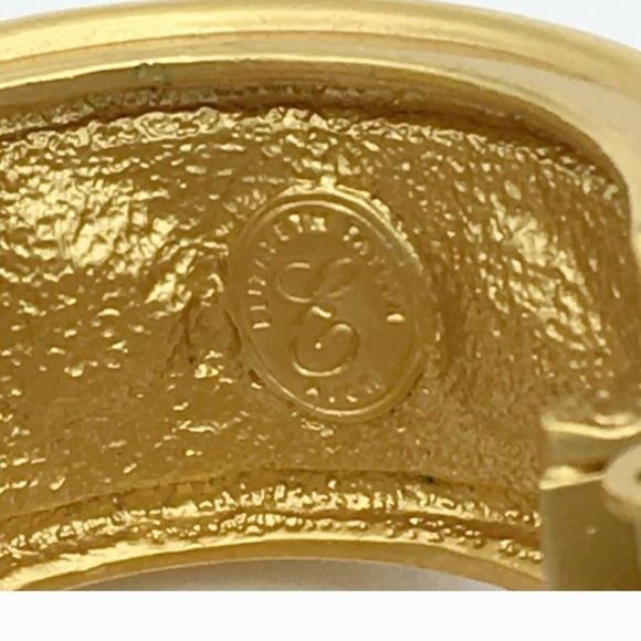 Vintage Avon Elizabeth Taylor Love Blooms Clip-On Earrings - Picture 8 of 8